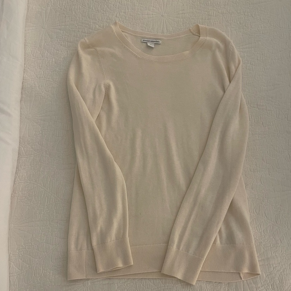 Basic sweater